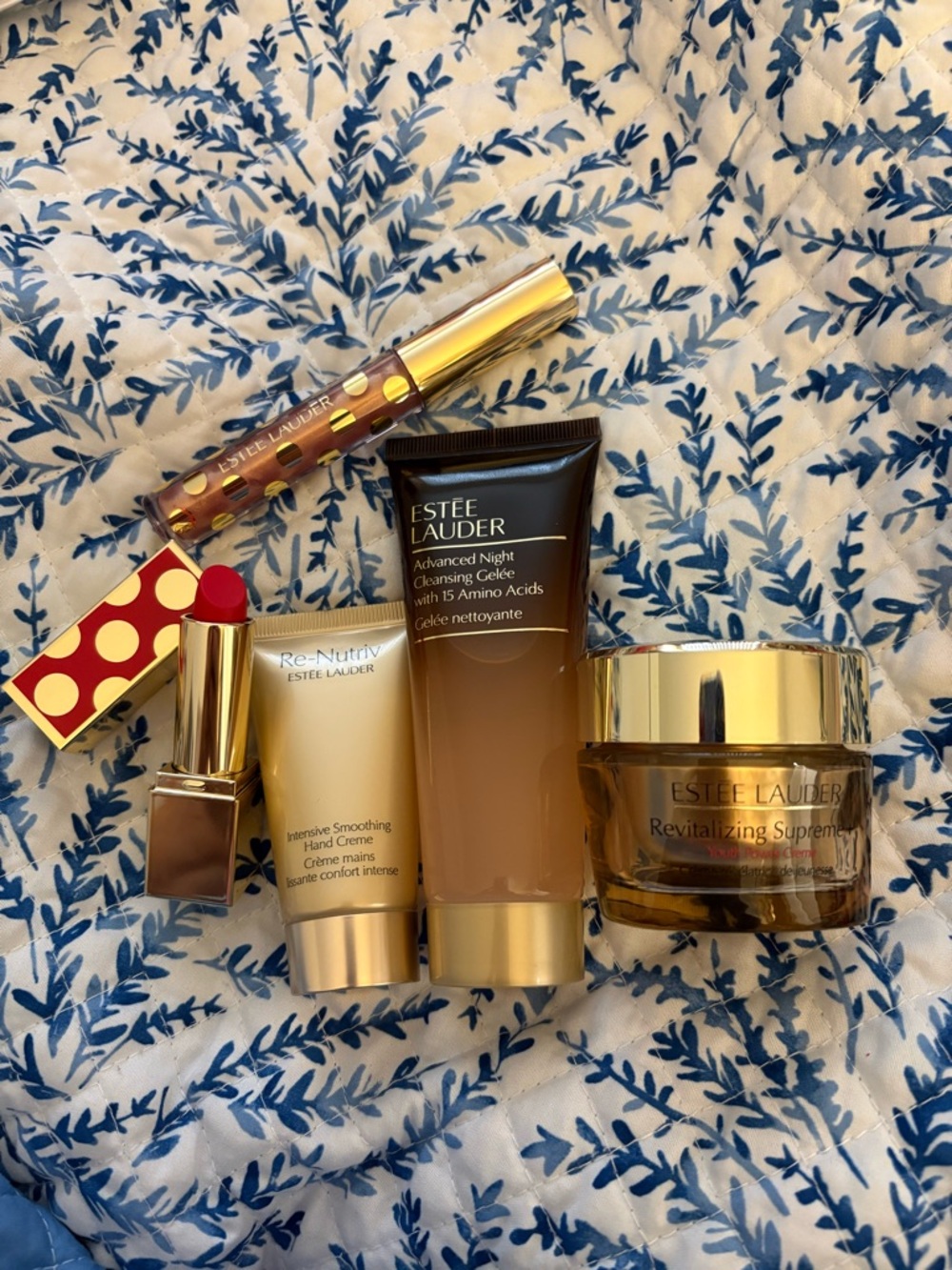 Estee Lauder full size plus one travel